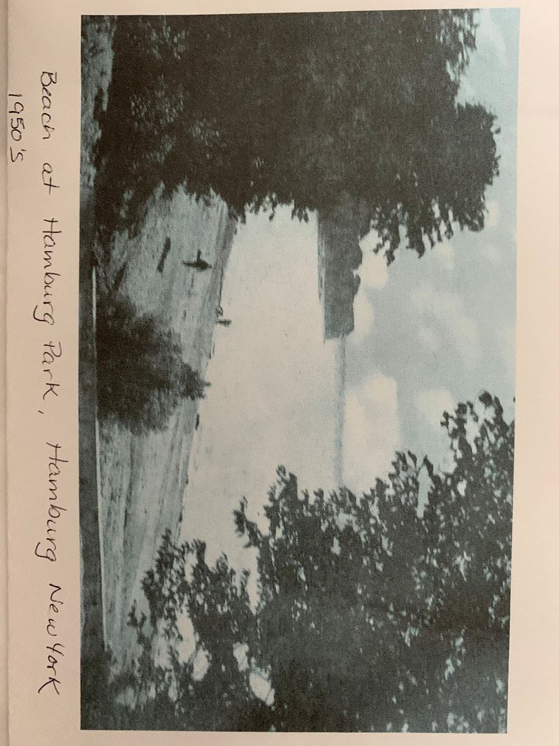 Black and white photo of the Beach at Hamburg Park in the 1950s