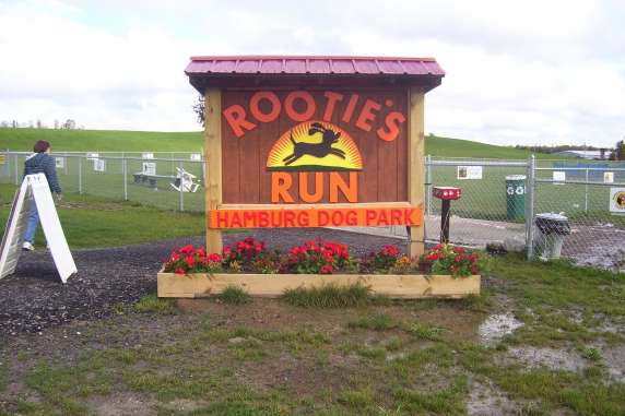 Rootie's Run Hamburg Dog Park Sign